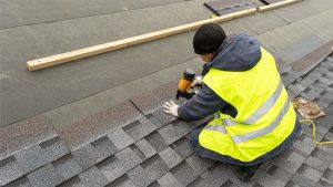 Reasons to Hire a Roofing Contractor for Your Roof Replacement